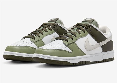 khaki Nike dunks low